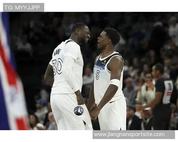 兰德尔盛赞华子天赋出众称与其磨合顺畅是最佳搭档 兰德尔盛赞华子天赋出众称与其磨合顺畅是最佳搭档