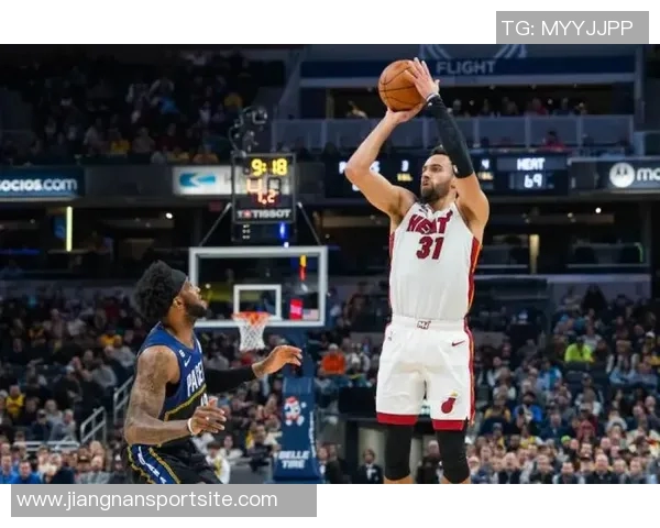 里夫斯创历史佳绩前五场场均30分10助成为第六人选