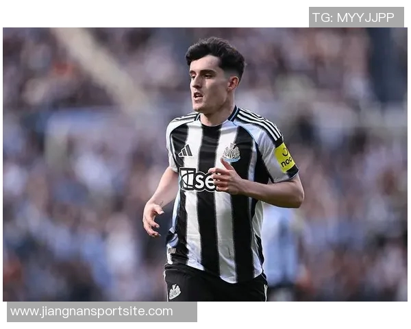 曼城计划明夏引援目标锁定右后卫和右边锋利夫拉门托或将标价1亿镑