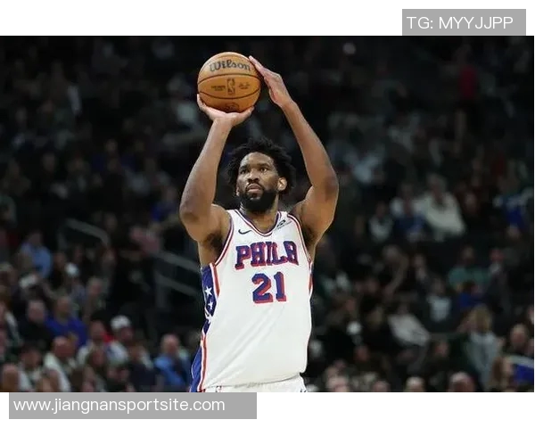 恩比德复出状态不错半场6中4贡献11分1板1助表现可圈可点