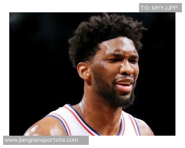 博班称赞恩比德如野兽般强大低位得分能力无人能挡