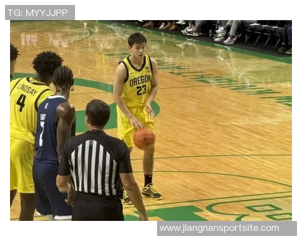 林葳赞叹俄勒冈大学体育馆设施完备堪比NBA赛事体验